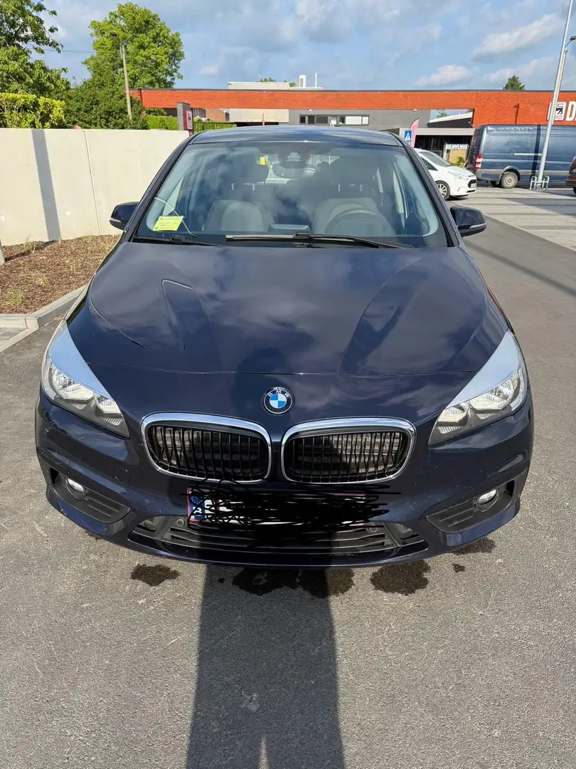 BMW 218 - 1