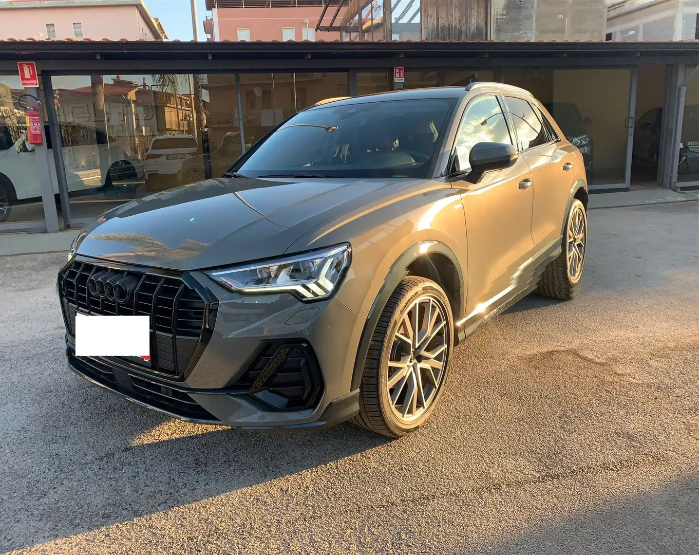 Audi Q3 35 2.0 tdi S line edition Grigio - 1