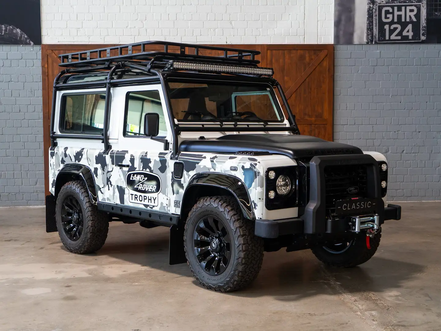 Land Rover Defender 90 Works V8 Trophy II Bianco - 1