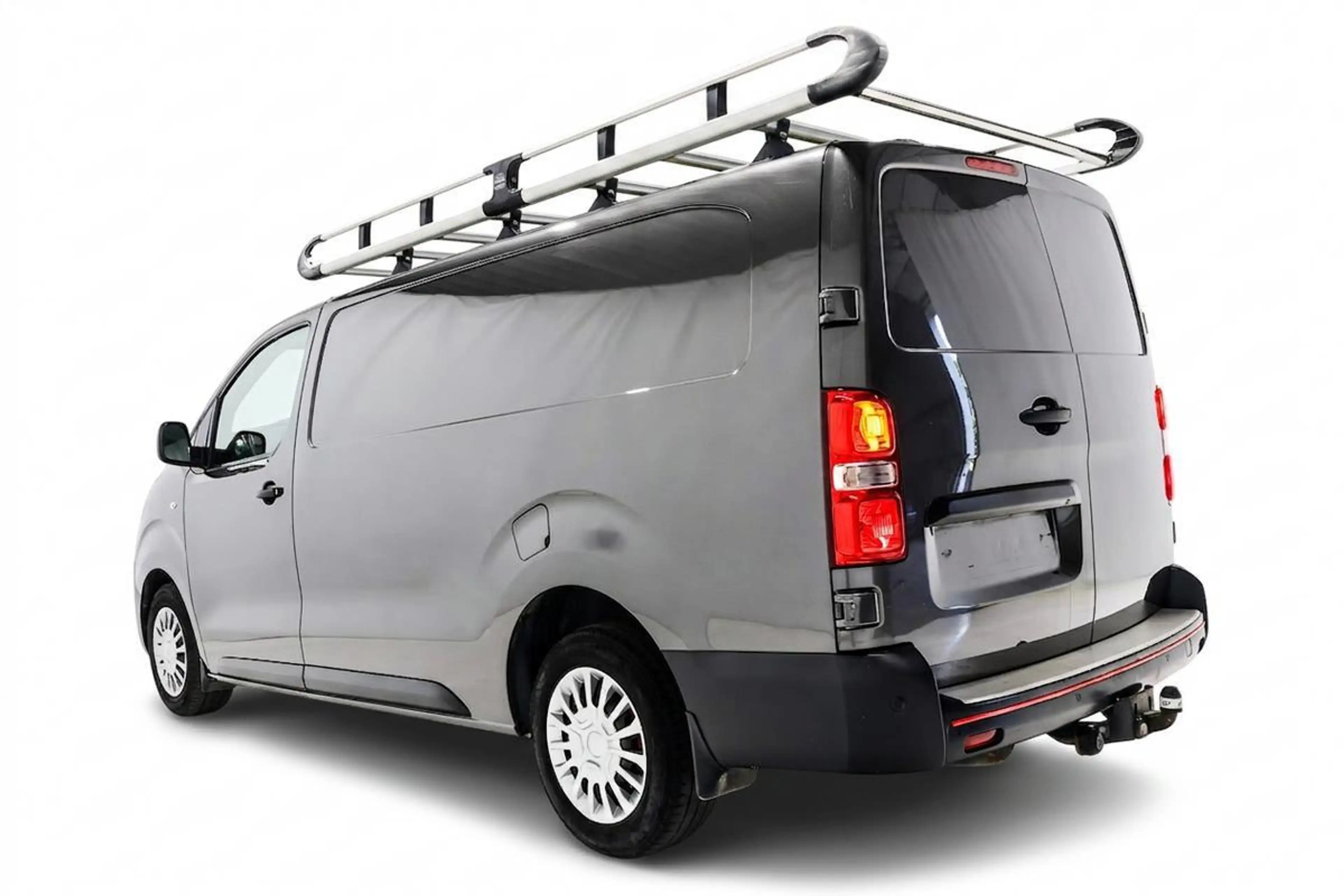 Toyota Proace 2.0 HDI 180 BVA L3 3 PLACES ATTELAGE CARPLAY CAM — photo 4