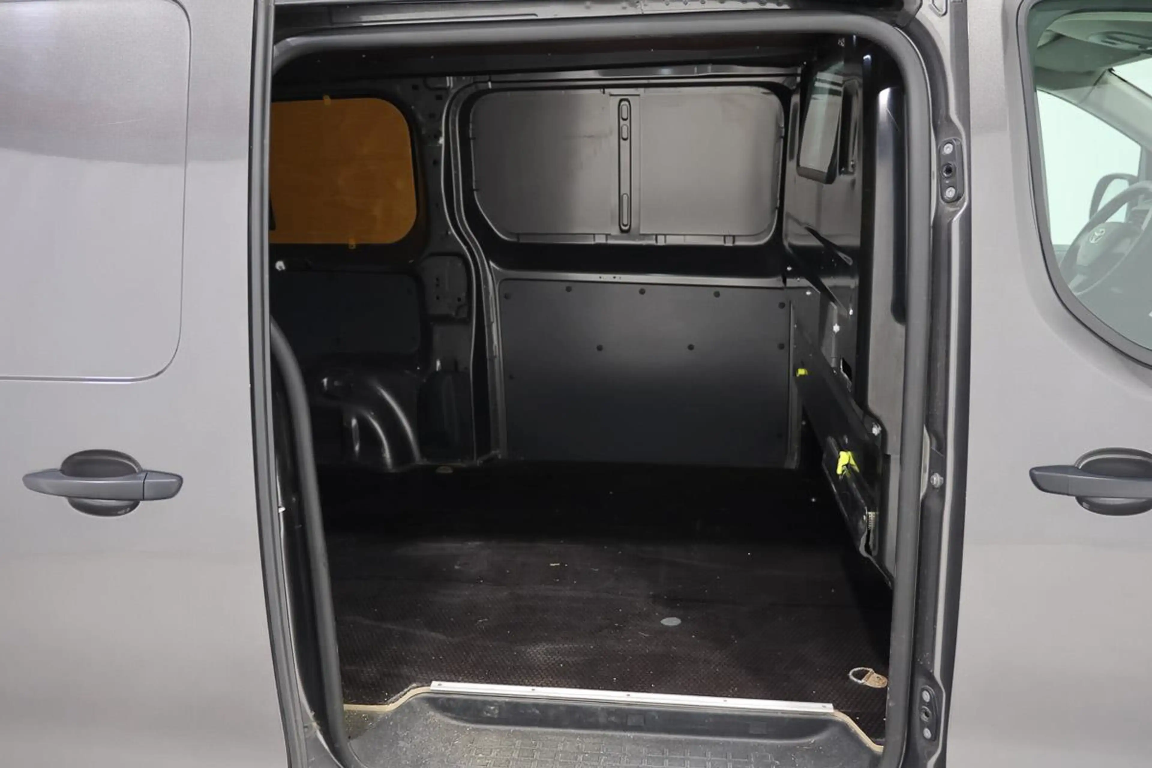 Toyota Proace 2.0 HDI 180 BVA L3 3 PLACES ATTELAGE CARPLAY CAM — photo 9