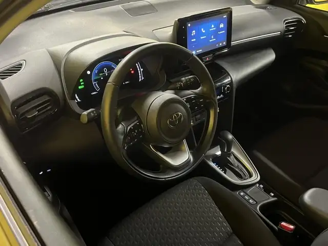 Toyota Yaris Cross view 16