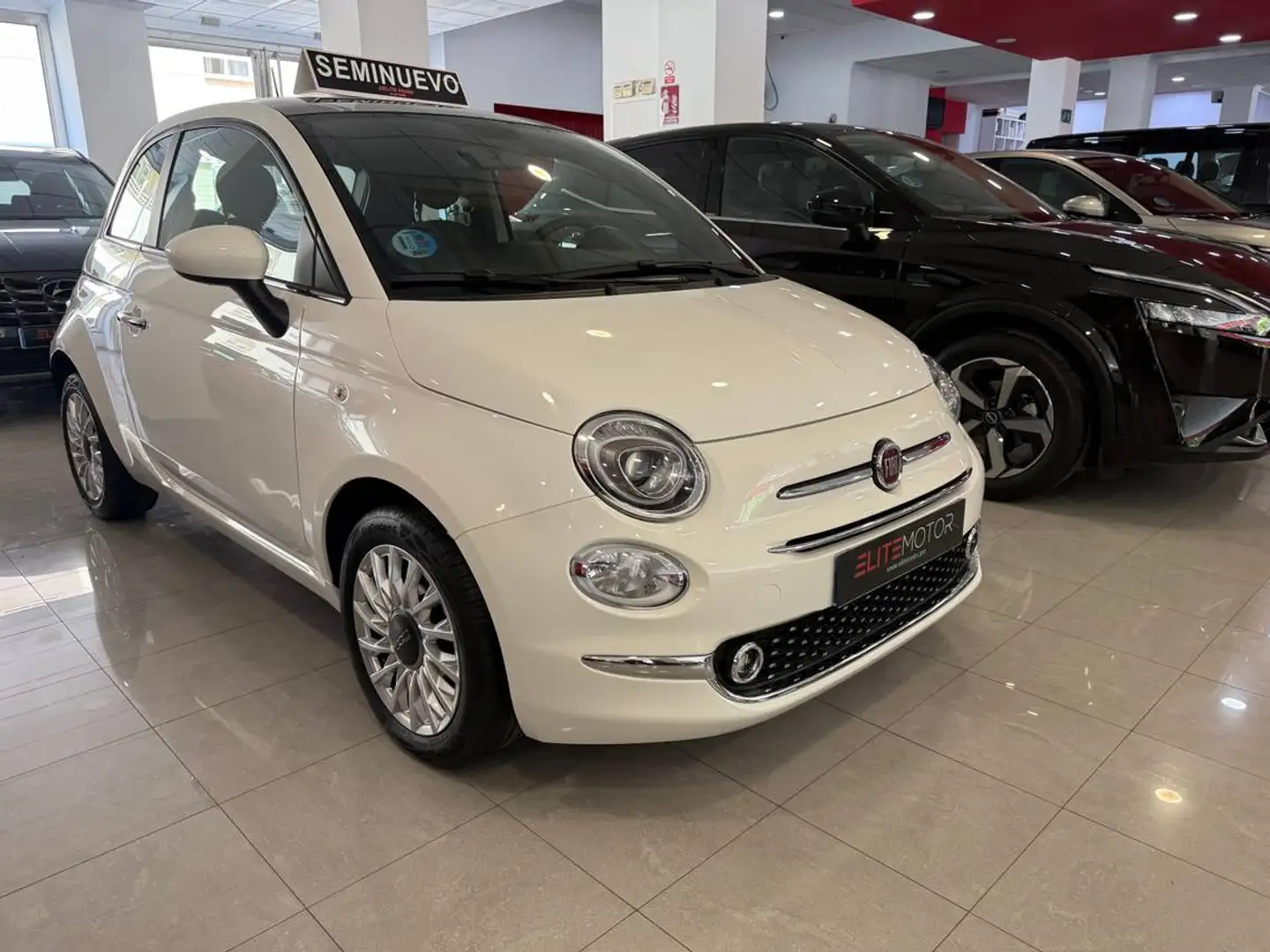 Fiat 500 1.0 Hybrid Dolcevita 52kW Weiß - 1