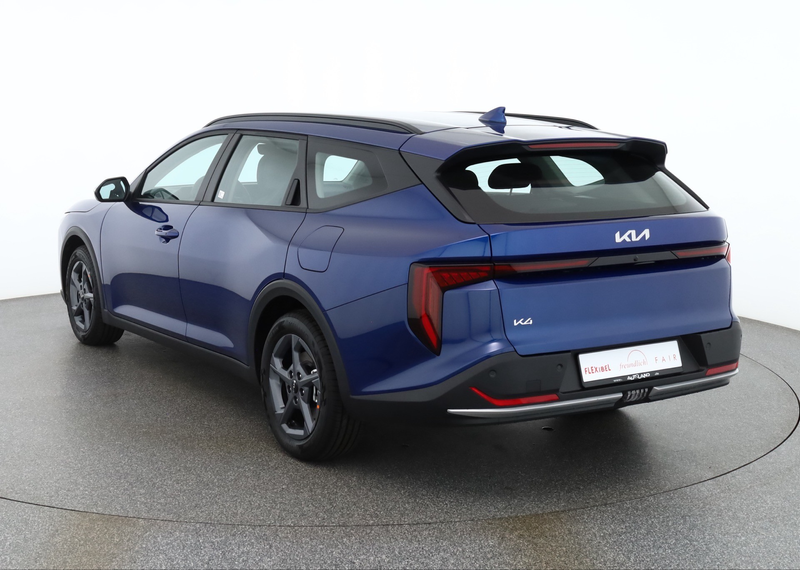 Kia Ceed SW / cee'd SW K4 Sportswagon 1.6 T-GDI Aut. LED ACC Navi — photo 3