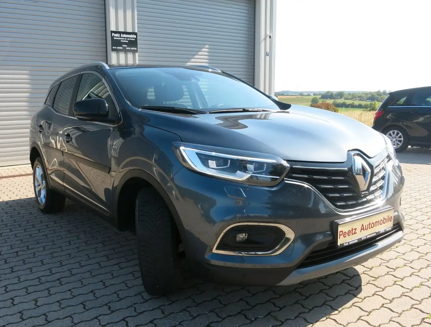 Renault Kadjar Bose Edition 4x4,Navi, Sitzh,1.Hand,Klima Gris - 2