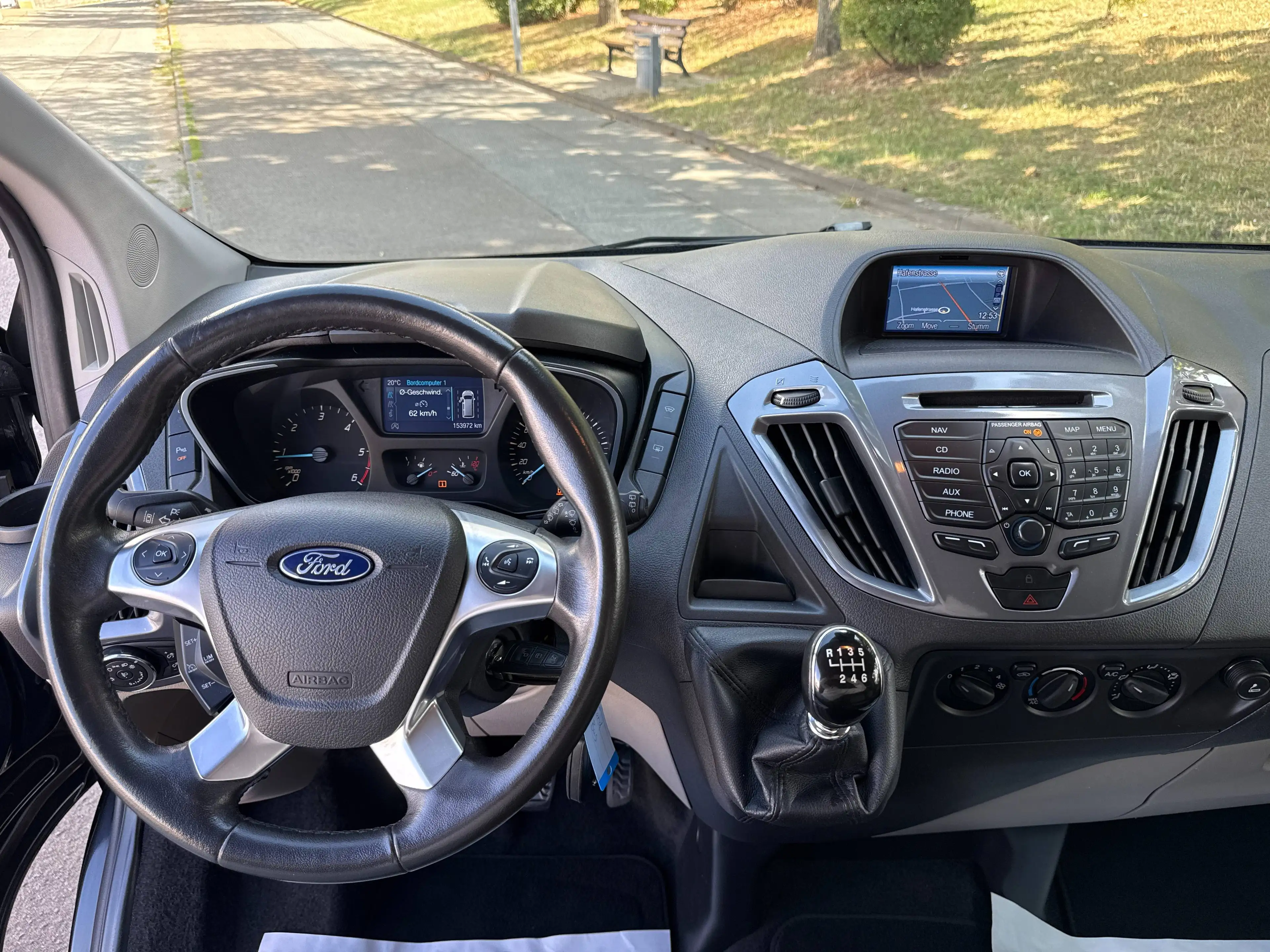 Ford Tourneo Custom 2.0 TDCi 310 L2 Tourneo Titanium (AHK*8xSITZER) — photo 12