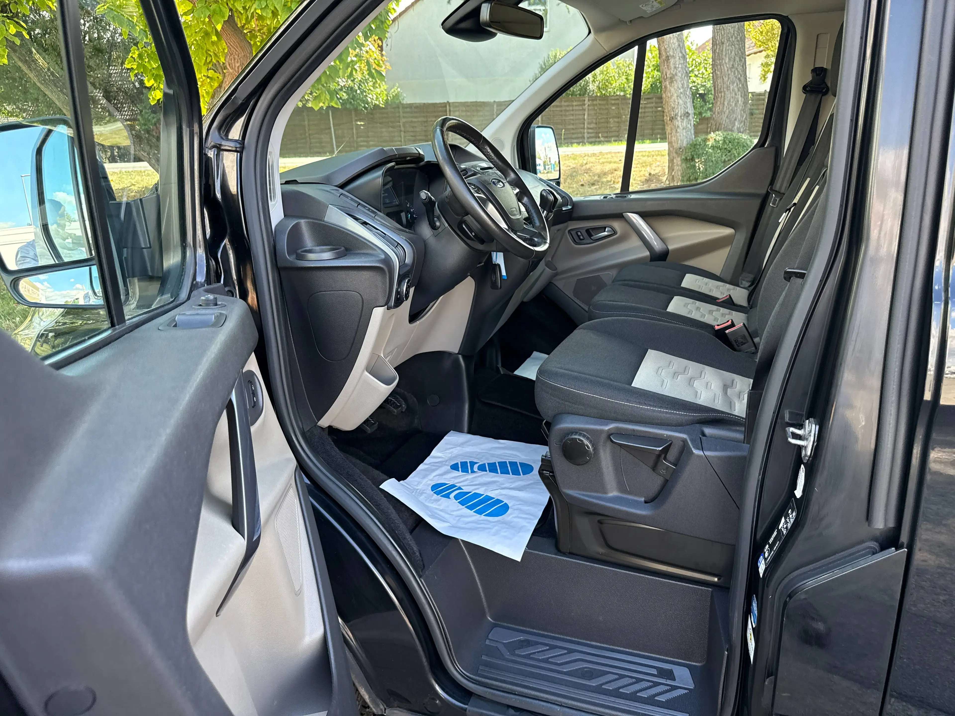 Ford Tourneo Custom 2.0 TDCi 310 L2 Tourneo Titanium (AHK*8xSITZER) — photo 8
