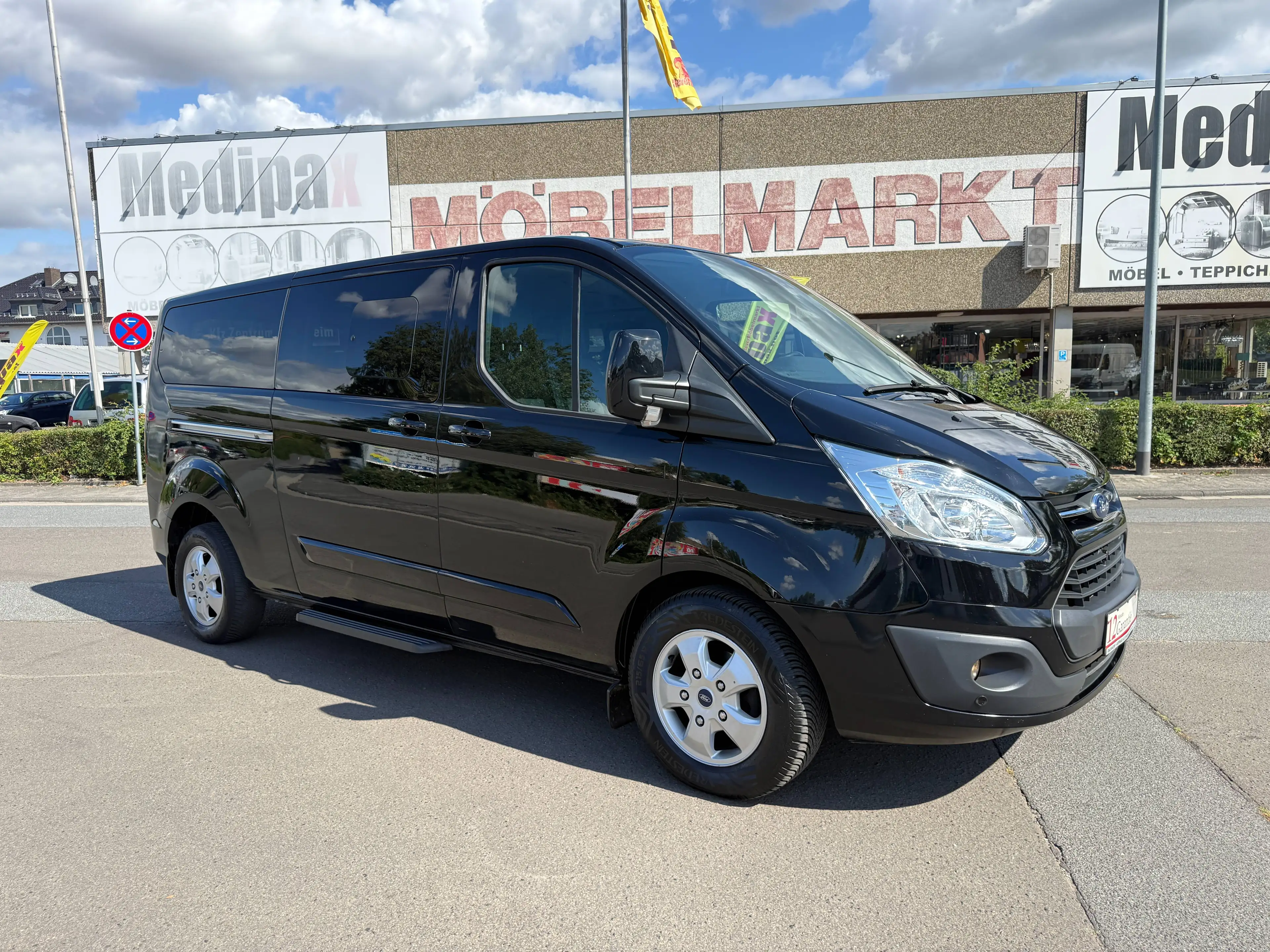 Ford Tourneo Custom 2.0 TDCi 310 L2 Tourneo Titanium (AHK*8xSITZER) — photo 3