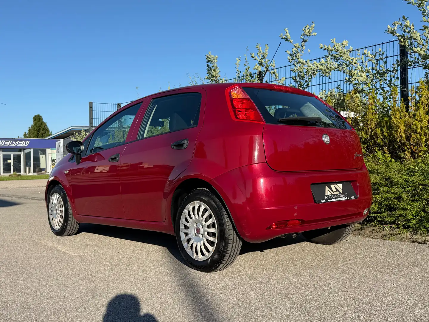 Fiat Grande Punto 1.4 8V Active 1.Besitz! Rot - 2