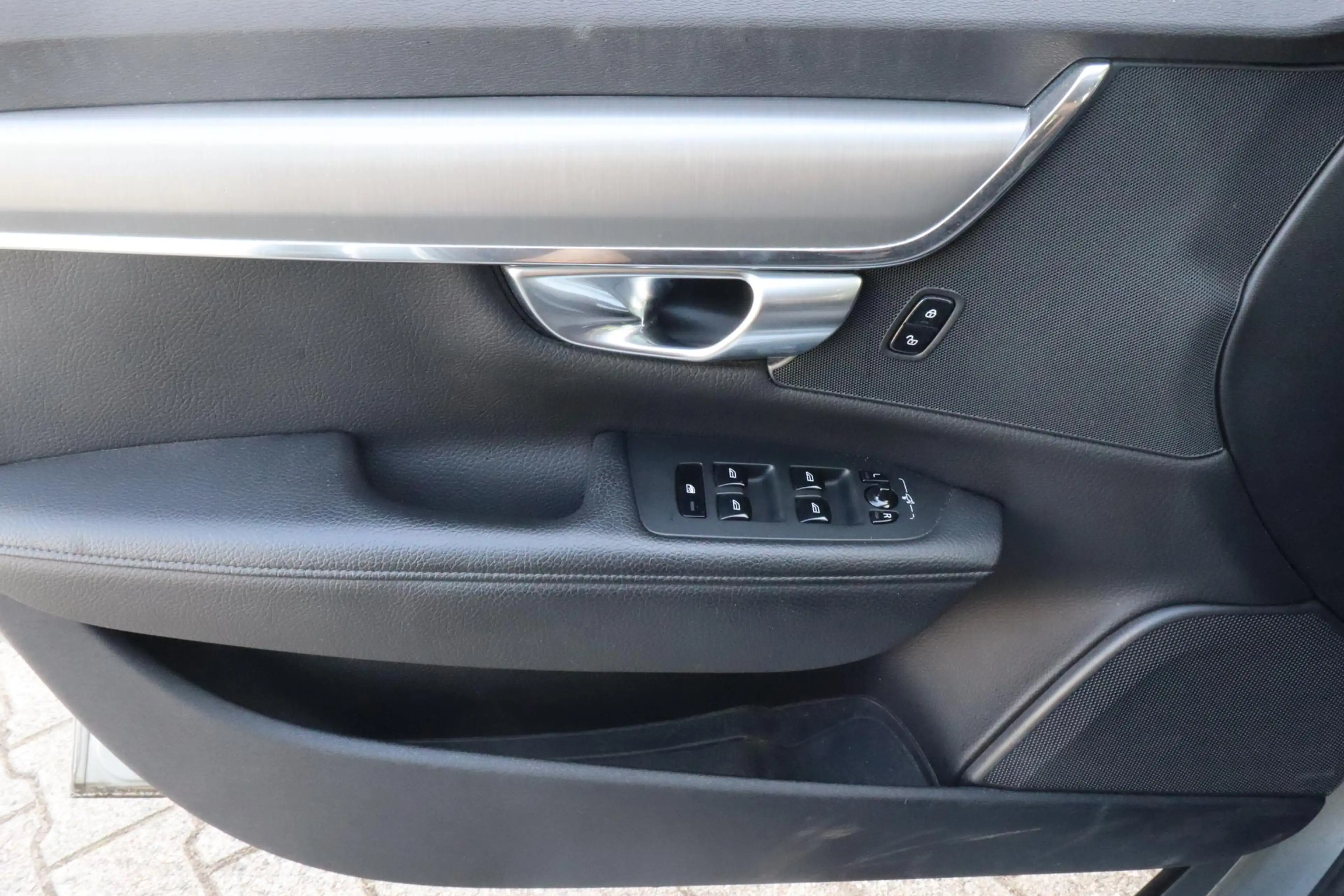 Volvo V90 2.0 D3 Momentum | Leder |  Adaptive cruis | Trekha — photo 21