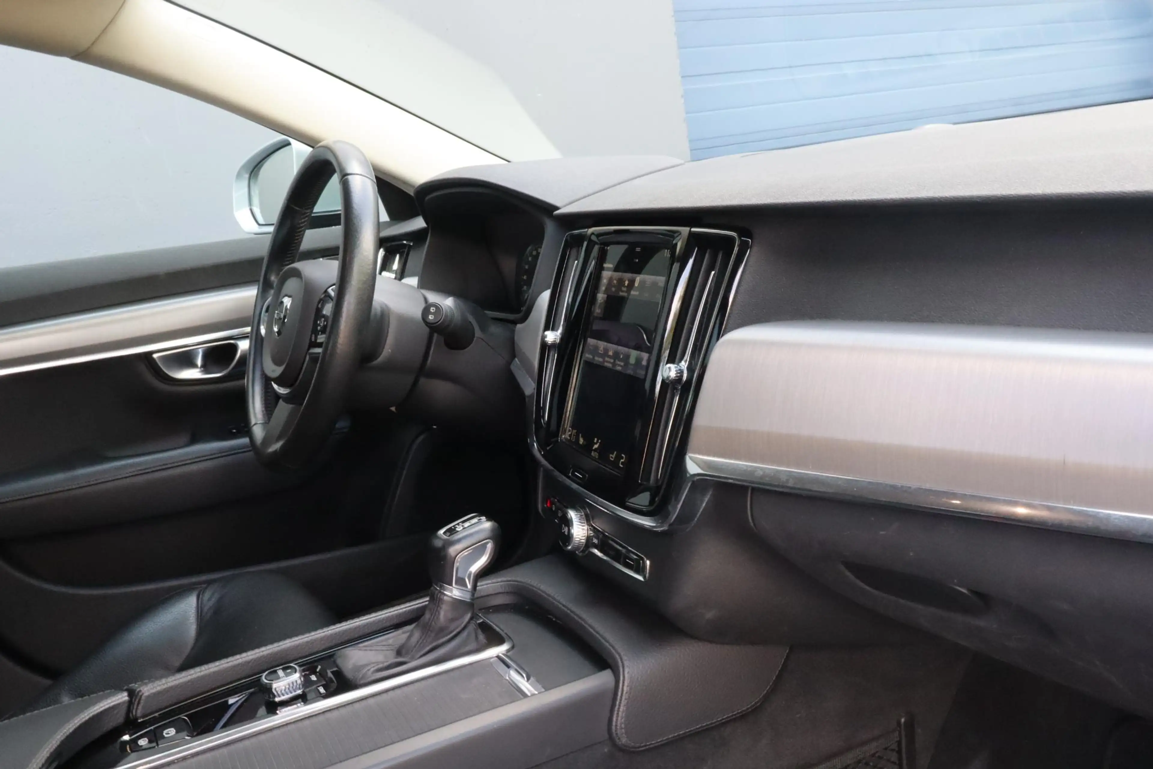 Volvo V90 2.0 D3 Momentum | Leder |  Adaptive cruis | Trekha — photo 9