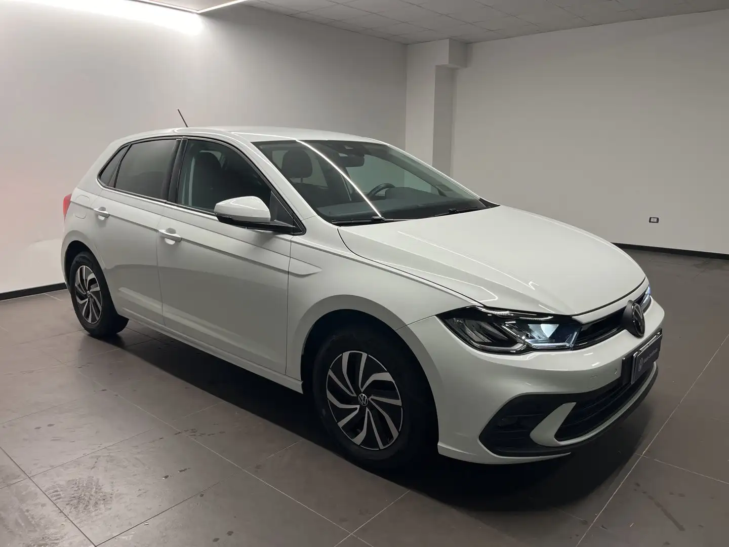 Volkswagen Polo Nuova Life 1.0 TSI 70 kW (95 CV) Manuale Bianco - 2