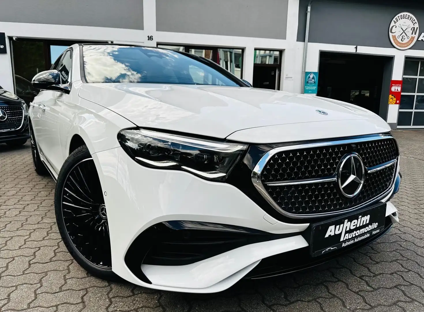 Mercedes-Benz E 200 E -Klasse Lim. E 200 AMG Line Rear Axle EU Weiß - 1