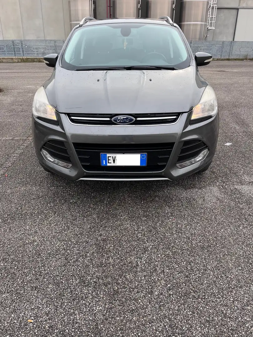 Ford Kuga Kuga 2.0 tdci Titanium 4wd 140cv powershift Grijs - 2
