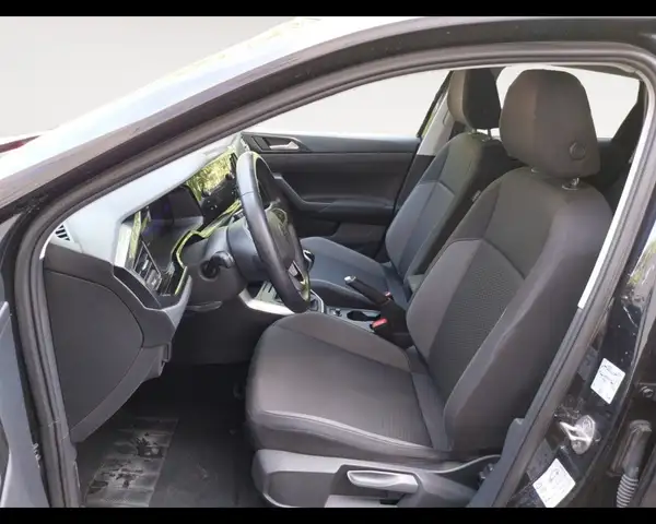 Volkswagen Polo view 9