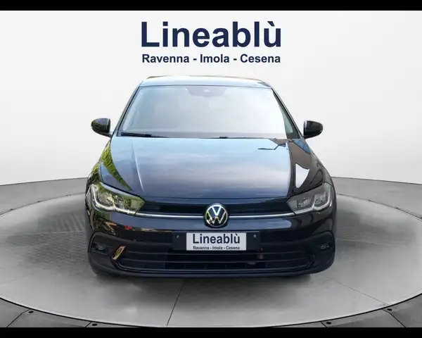 Volkswagen Polo view 8