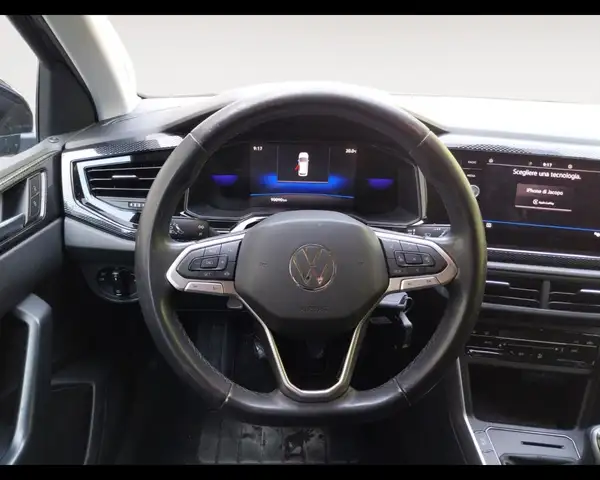 Volkswagen Polo view 12