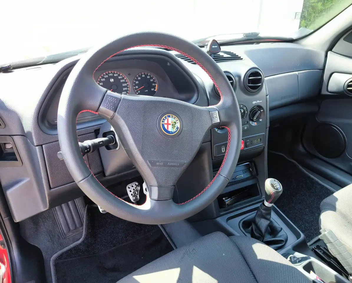 Alfa Romeo 145 2.0 QV 155cv ASI, foto 8