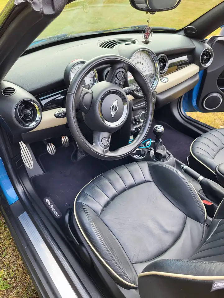 MINI Cooper Roadster снимка MINI Cooper Roadster