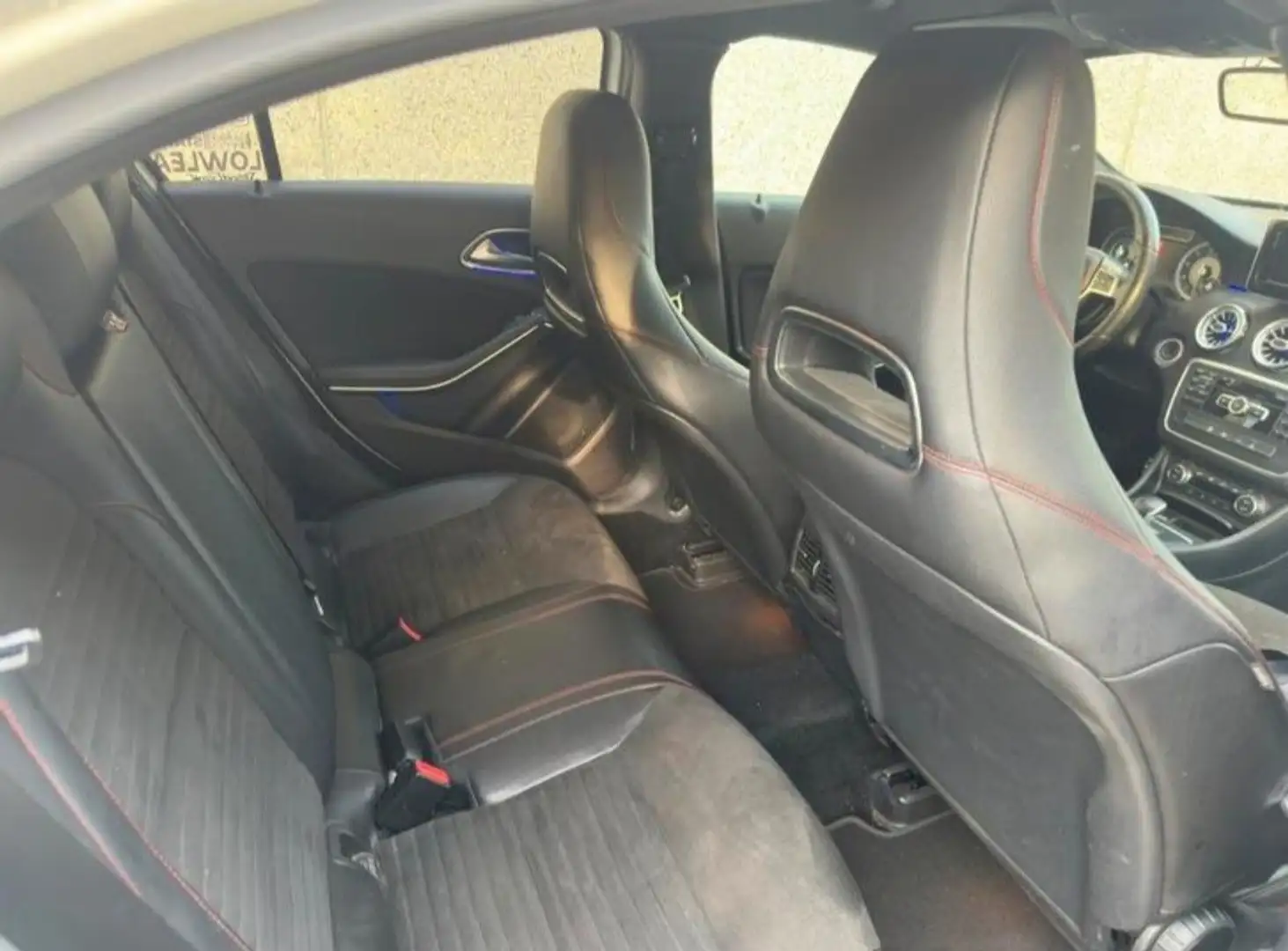 Mercedes-Benz A 45 AMG 4Matic Speedshift 7G-DCT Edition 1 - 2