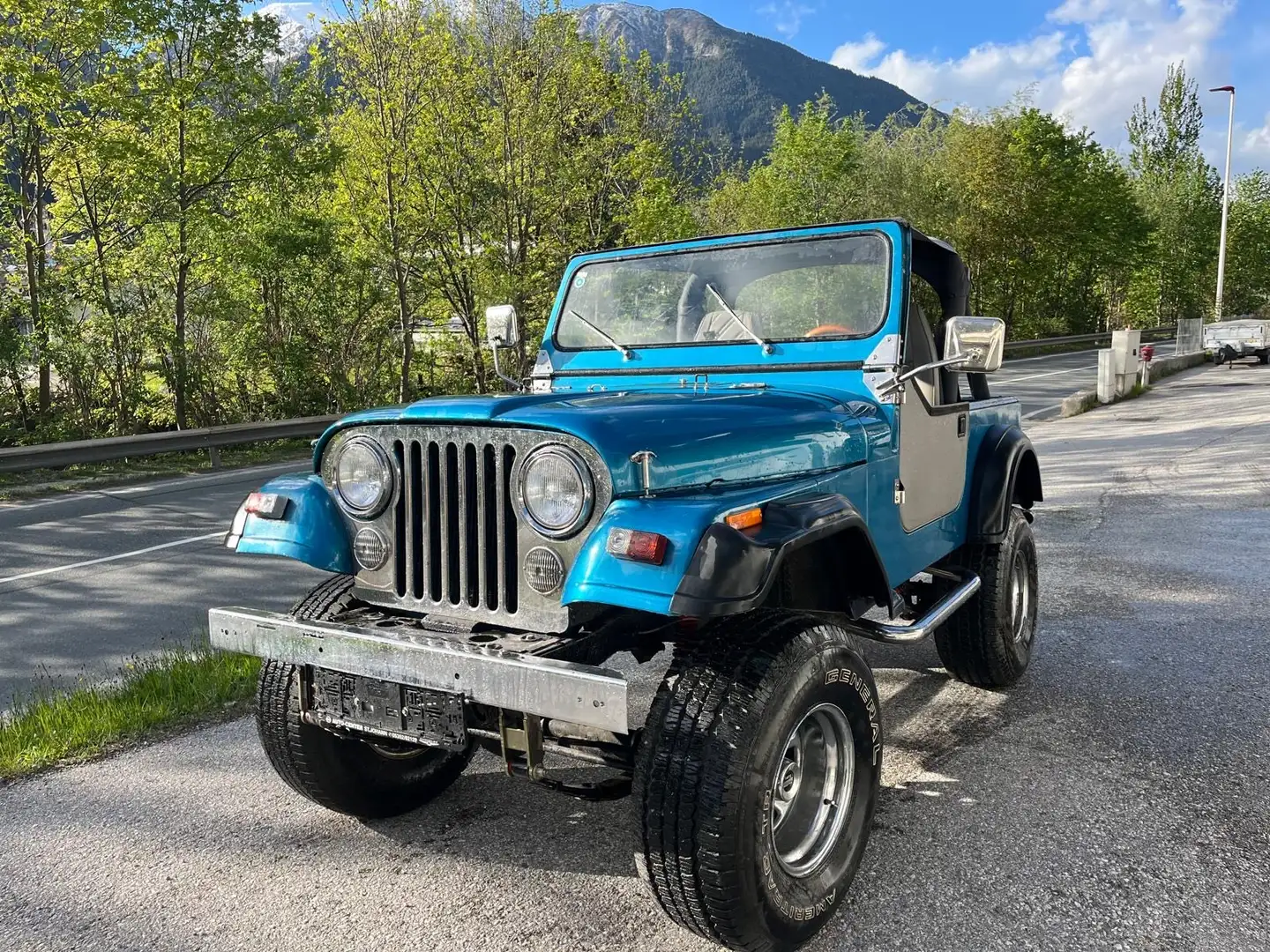 Jeep CJ-7 - 1