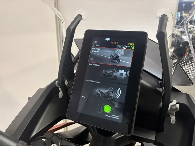 KTM 1390 Super Adventure - foto 8