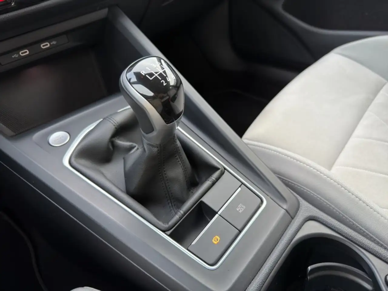 Volkswagen Golf Variant 2,0 TDI Life 10