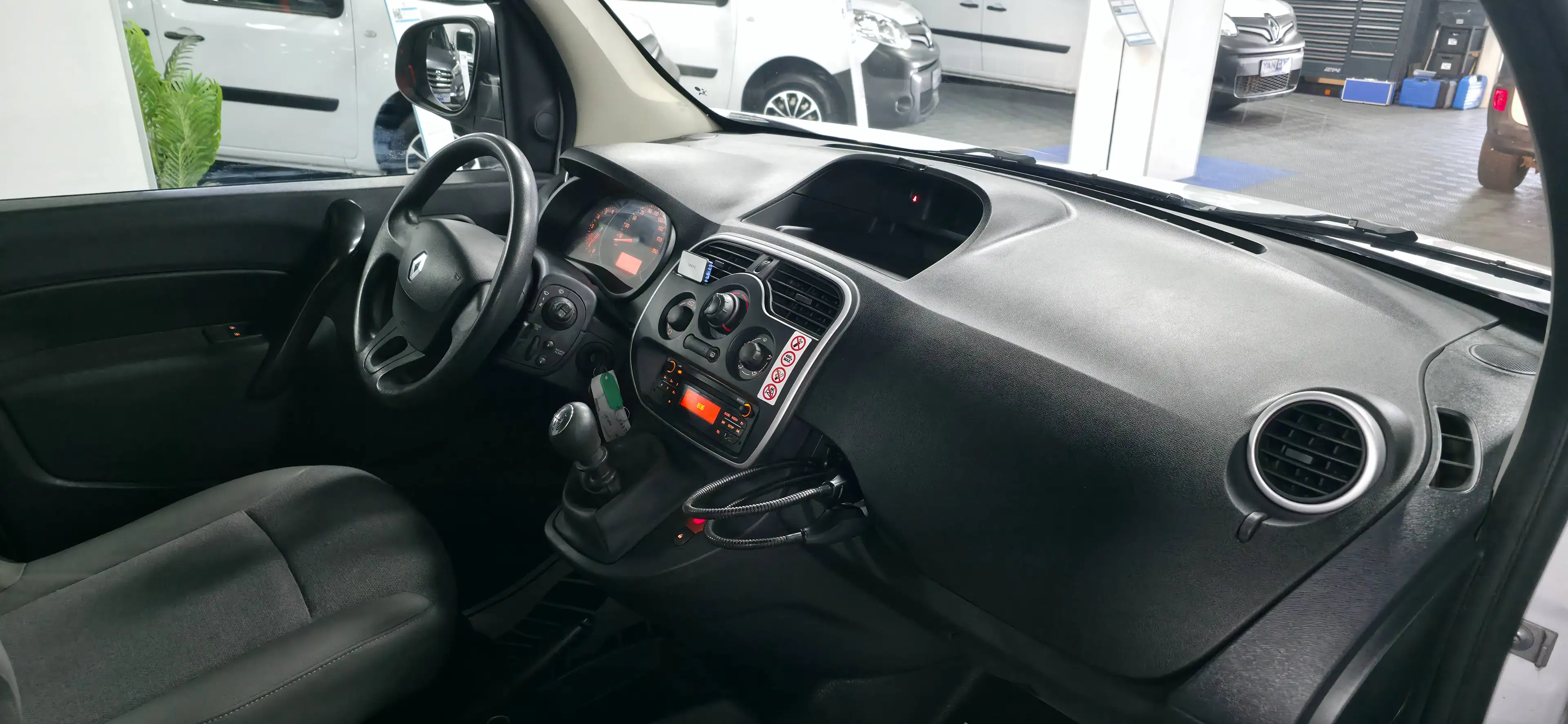 Renault Kangoo MAXI 1.5 dCi 95ch — 64.895 km — Embrayage + Volant Moteur + Direction NEUFS — Garantie 1 an — photo 18