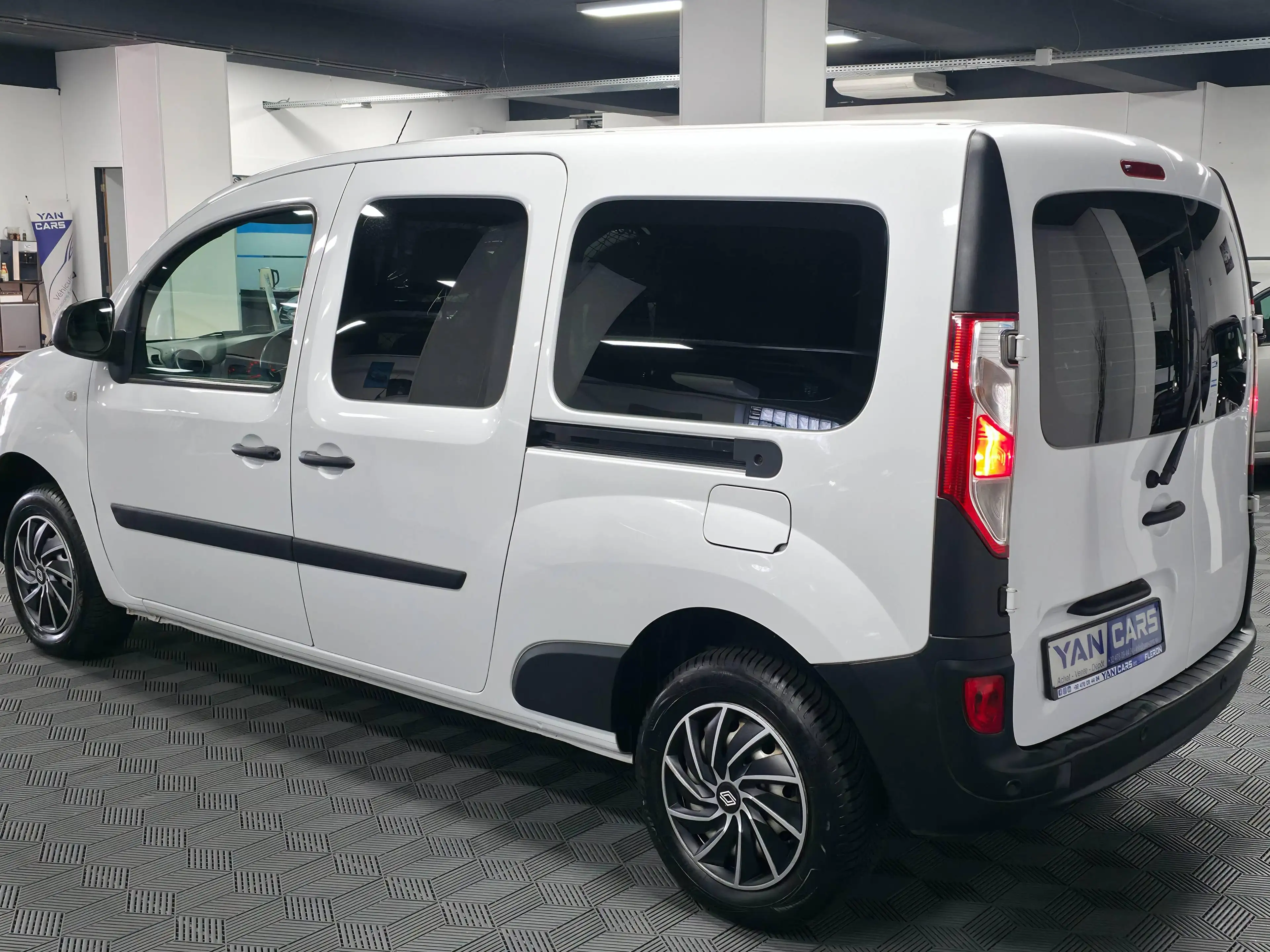 Renault Kangoo MAXI 1.5 dCi 95ch — 64.895 km — Embrayage + Volant Moteur + Direction NEUFS — Garantie 1 an — photo 7