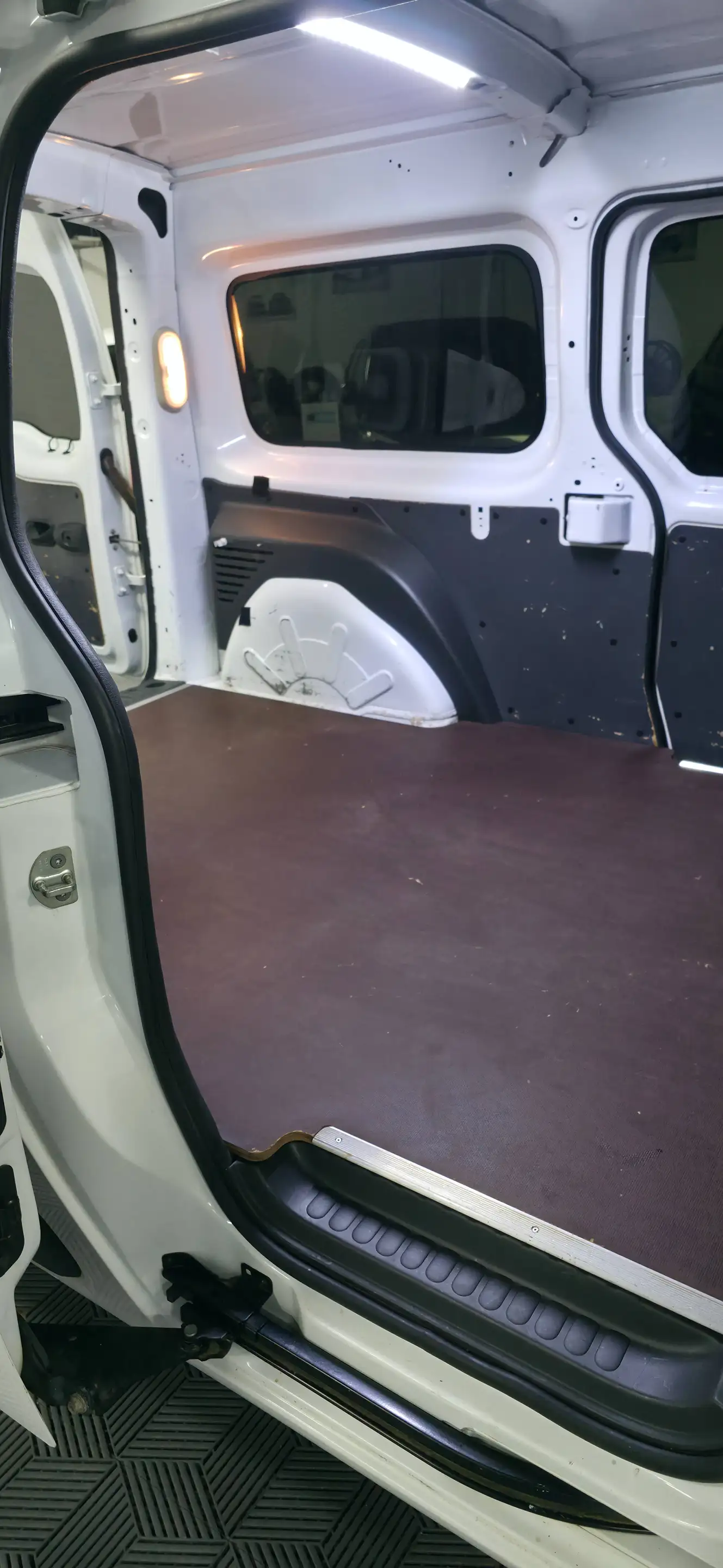 Renault Kangoo MAXI 1.5 dCi 95ch — 64.895 km — Embrayage + Volant Moteur + Direction NEUFS — Garantie 1 an — photo 12