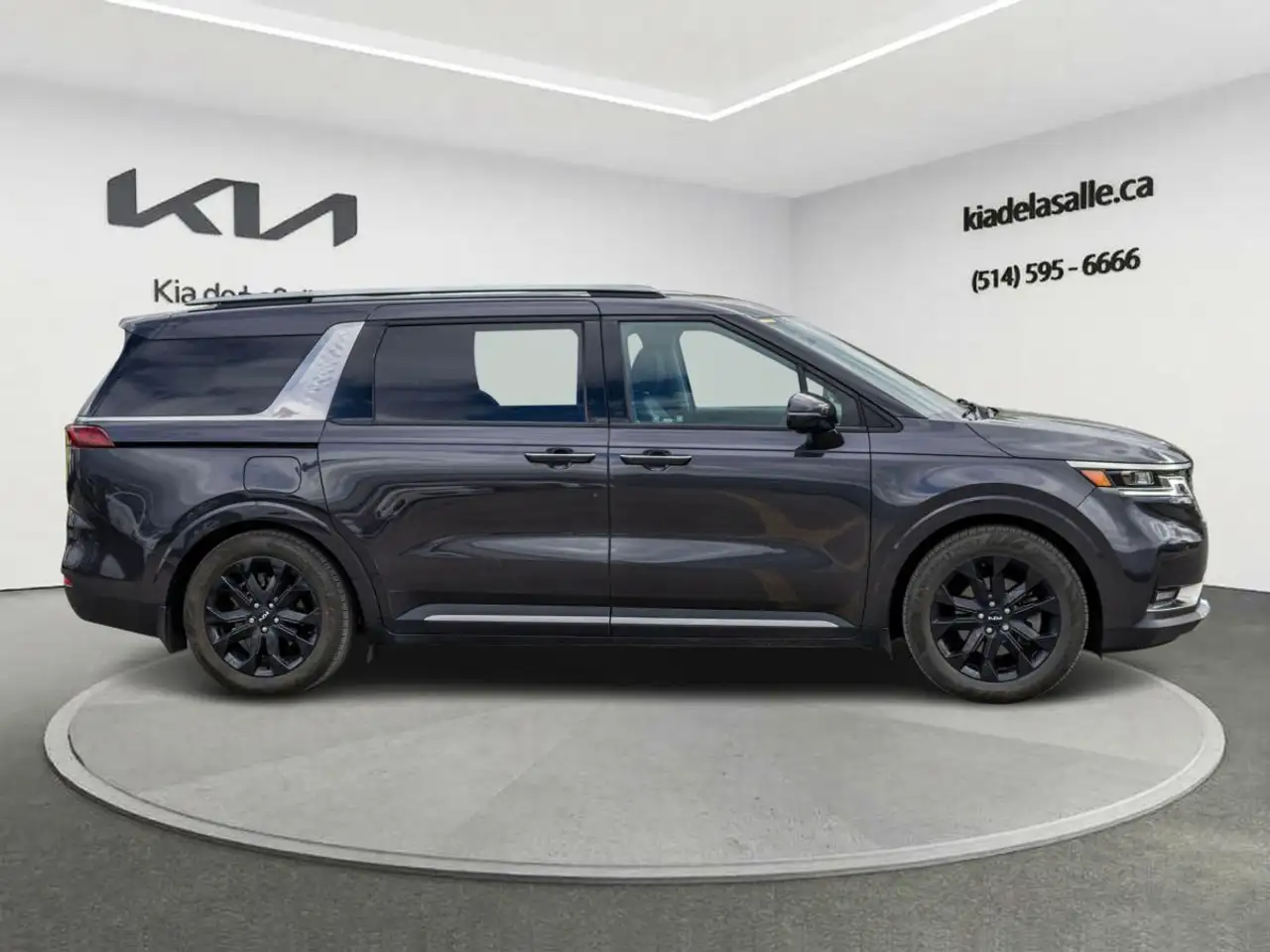 Kia Carnival снимка Kia Carnival