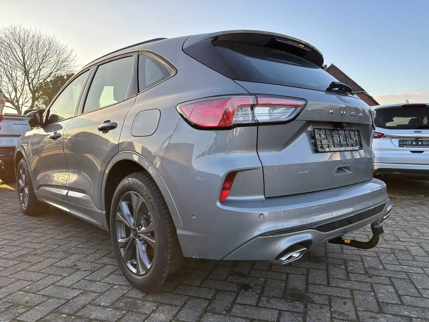 Ford Kuga 1.5 EcoBoost ST-Line Navi/AHK Argent - 2