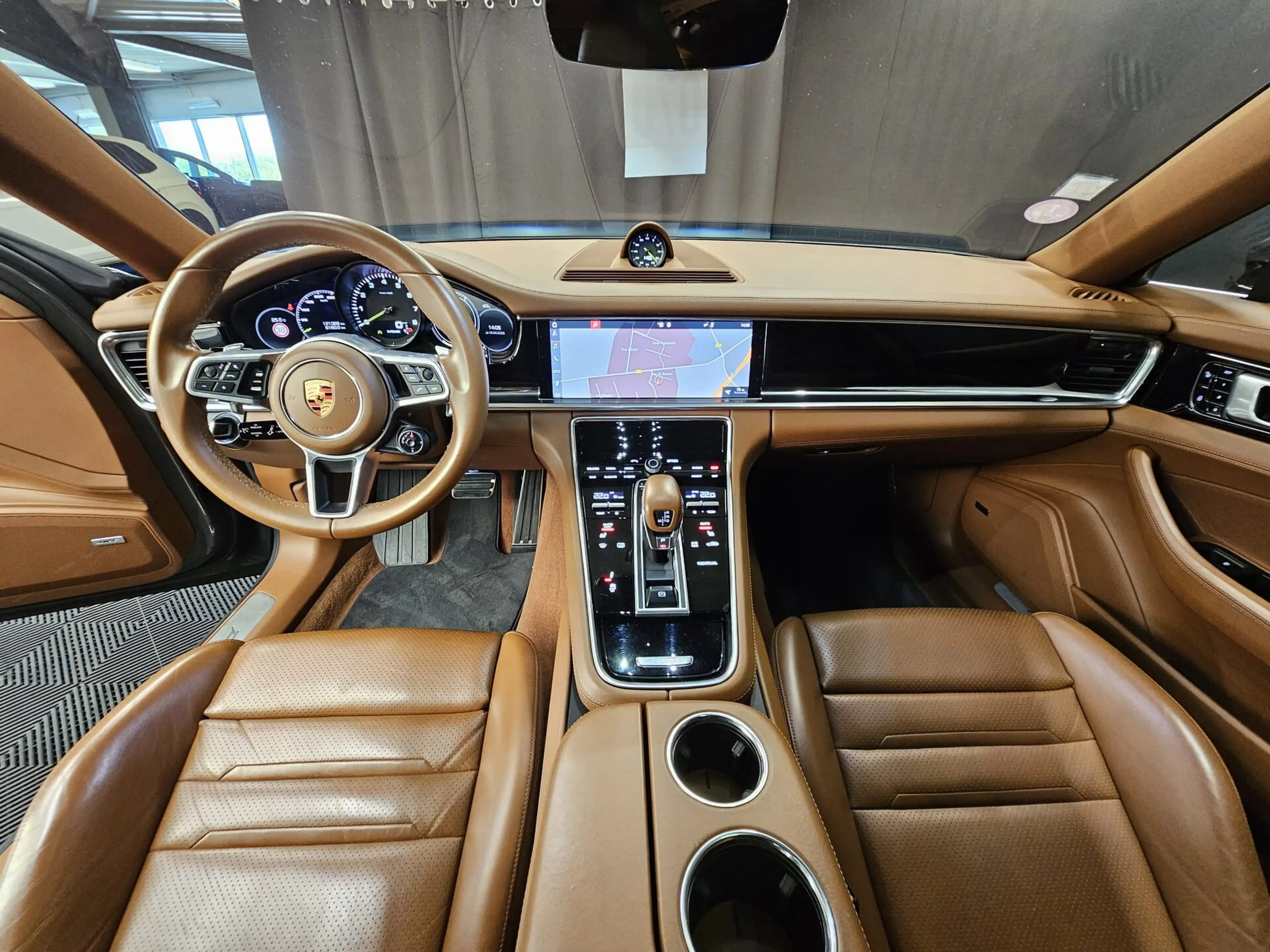 Porsche Panamera sport turismo e-hybride 462cv — photo 2