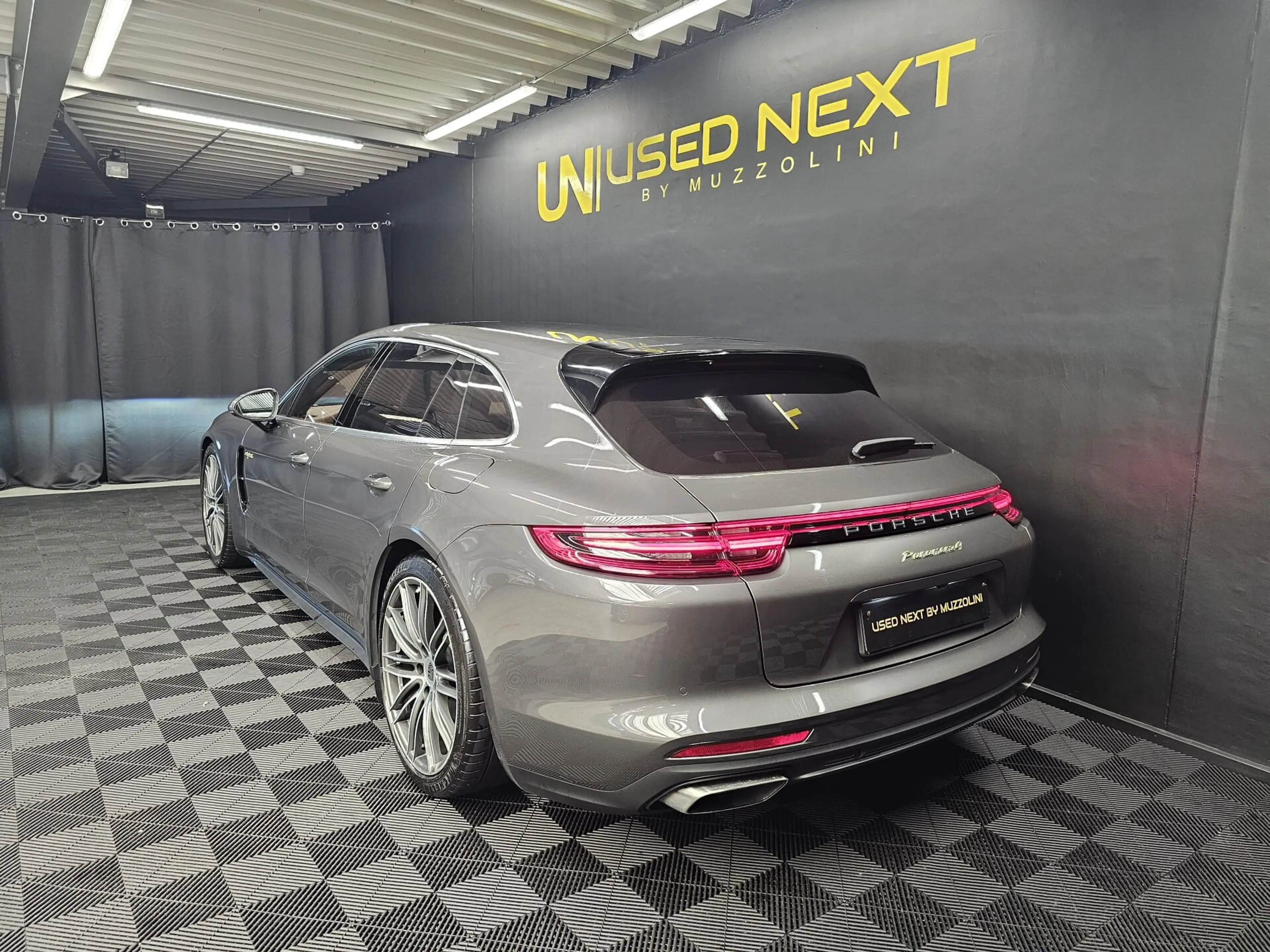 Porsche Panamera sport turismo e-hybride 462cv — photo 5