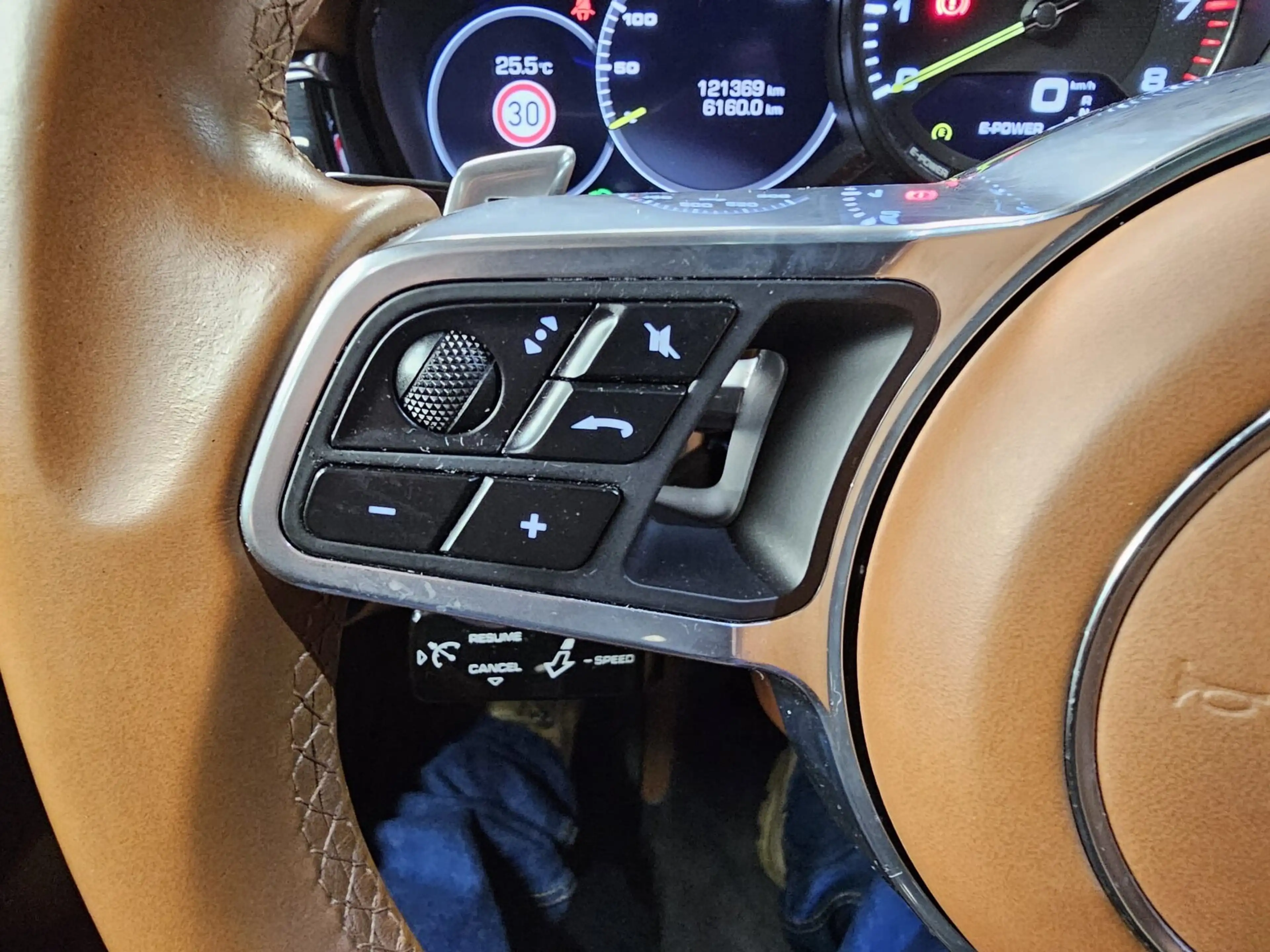 Porsche Panamera sport turismo e-hybride 462cv — photo 15