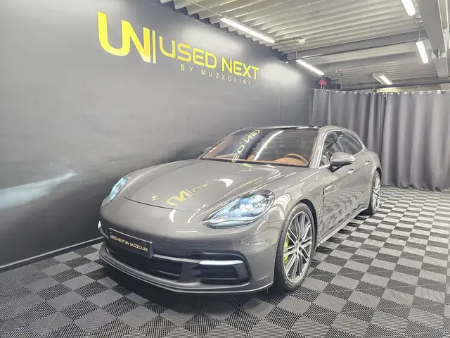 Porsche Panamera sport turismo e-hybride 462cv