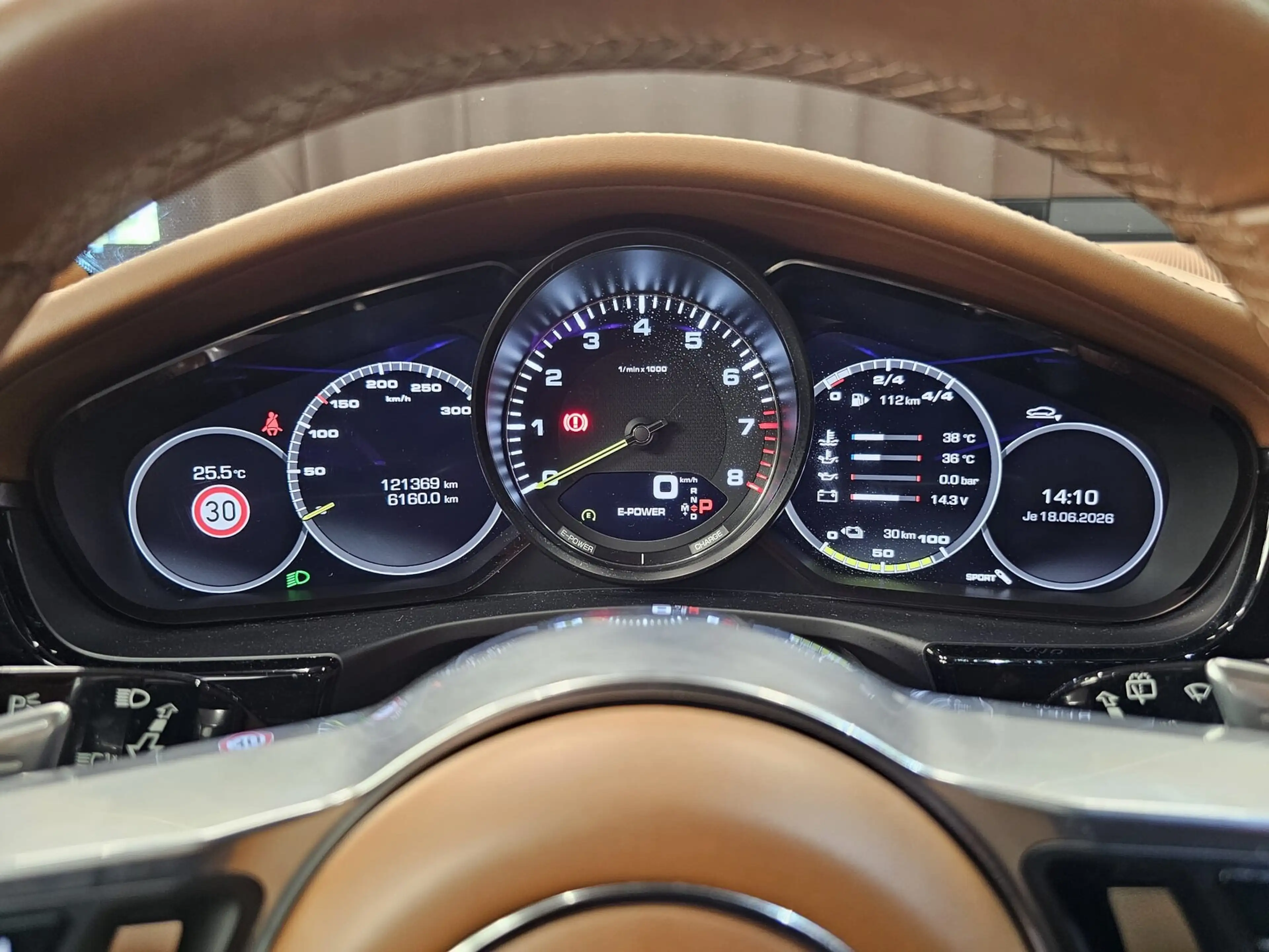 Porsche Panamera sport turismo e-hybride 462cv — photo 11
