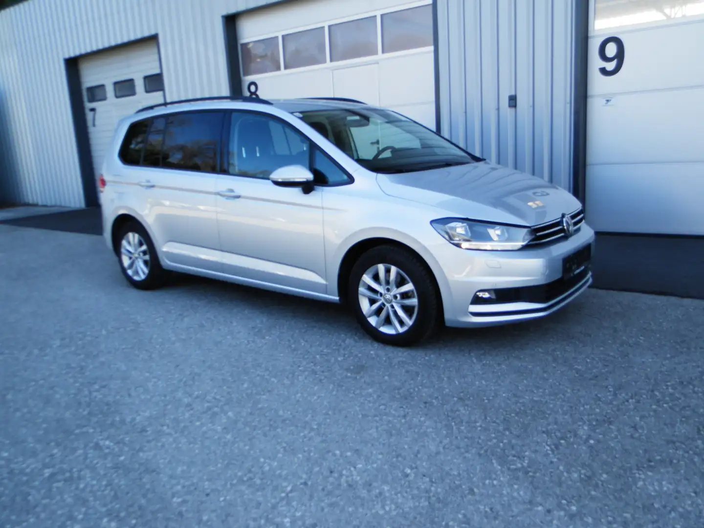 Volkswagen Touran Comfortline BMT/Start-Stopp DSG Gris - 2