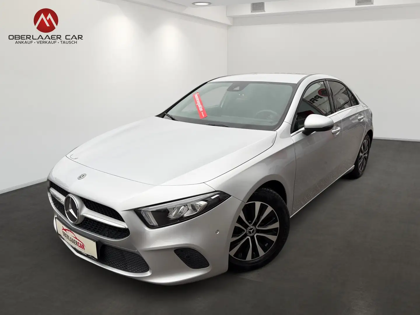 Mercedes-Benz A 180 A 180 d Limousine Aut. | 1.Besitz | Led | Leder | Grau - 1