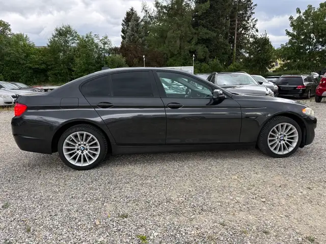 BMW 528 5 Limousine 528 i Navi Leder PDC EURO 5