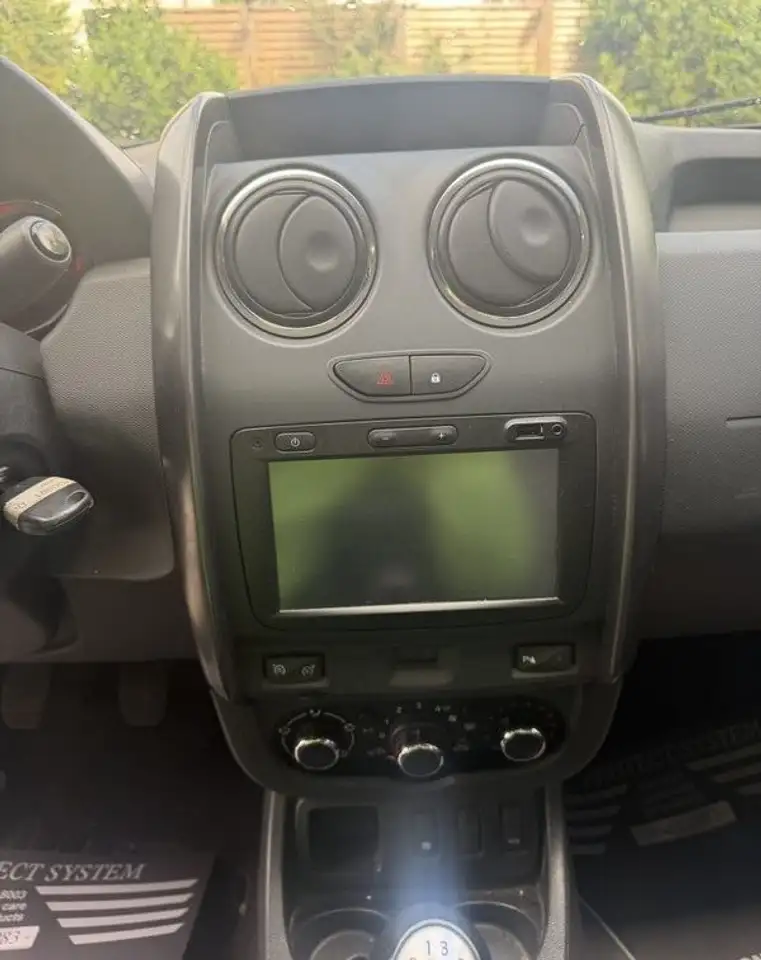 Dacia Duster — photo 13