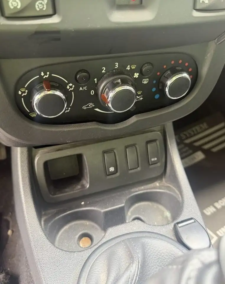 Dacia Duster — photo 14