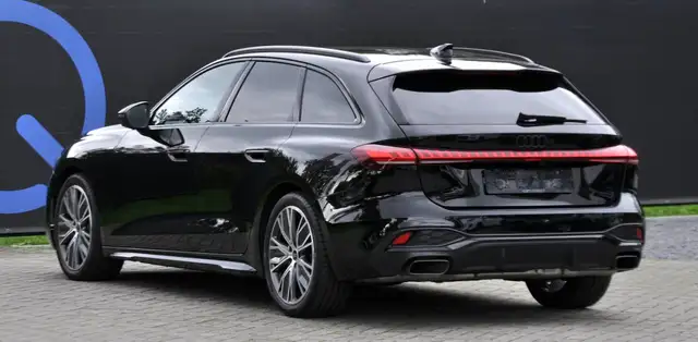 Audi A5 view 3
