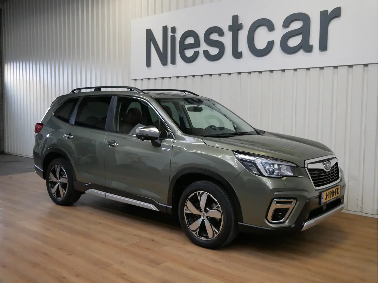 Subaru Forester 2.0 e-Boxer First Edition Eye-Sight / Navigatie / Vert - 1