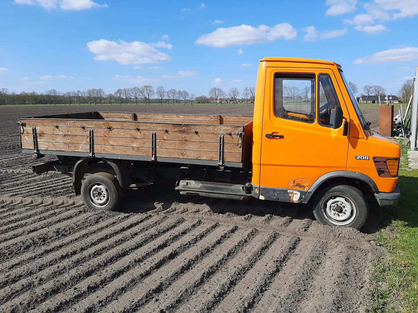 Mercedes-Benz 208 208 undefined - 1