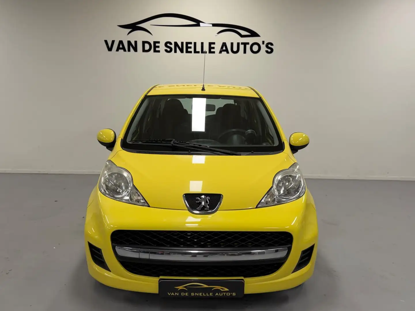 Peugeot 107 1.0-12V XS AUTOMAAT/CRUISE/AIRCO/ELEKTRISCHERAMEN Gelb - 2