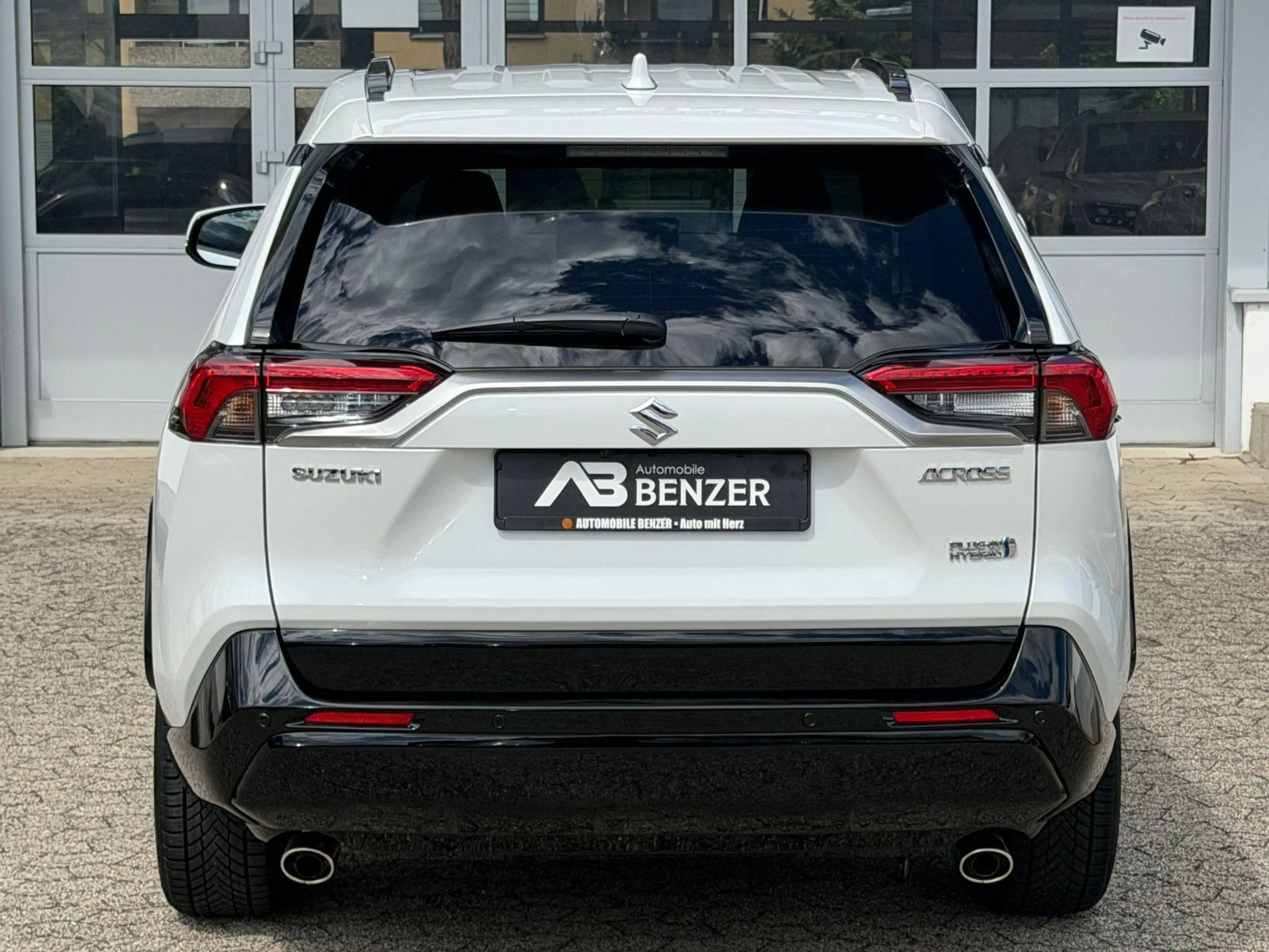 Suzuki Across 2.5 Plug-In Hybrid Comfort+ E-Four/ACC/ — photo 12