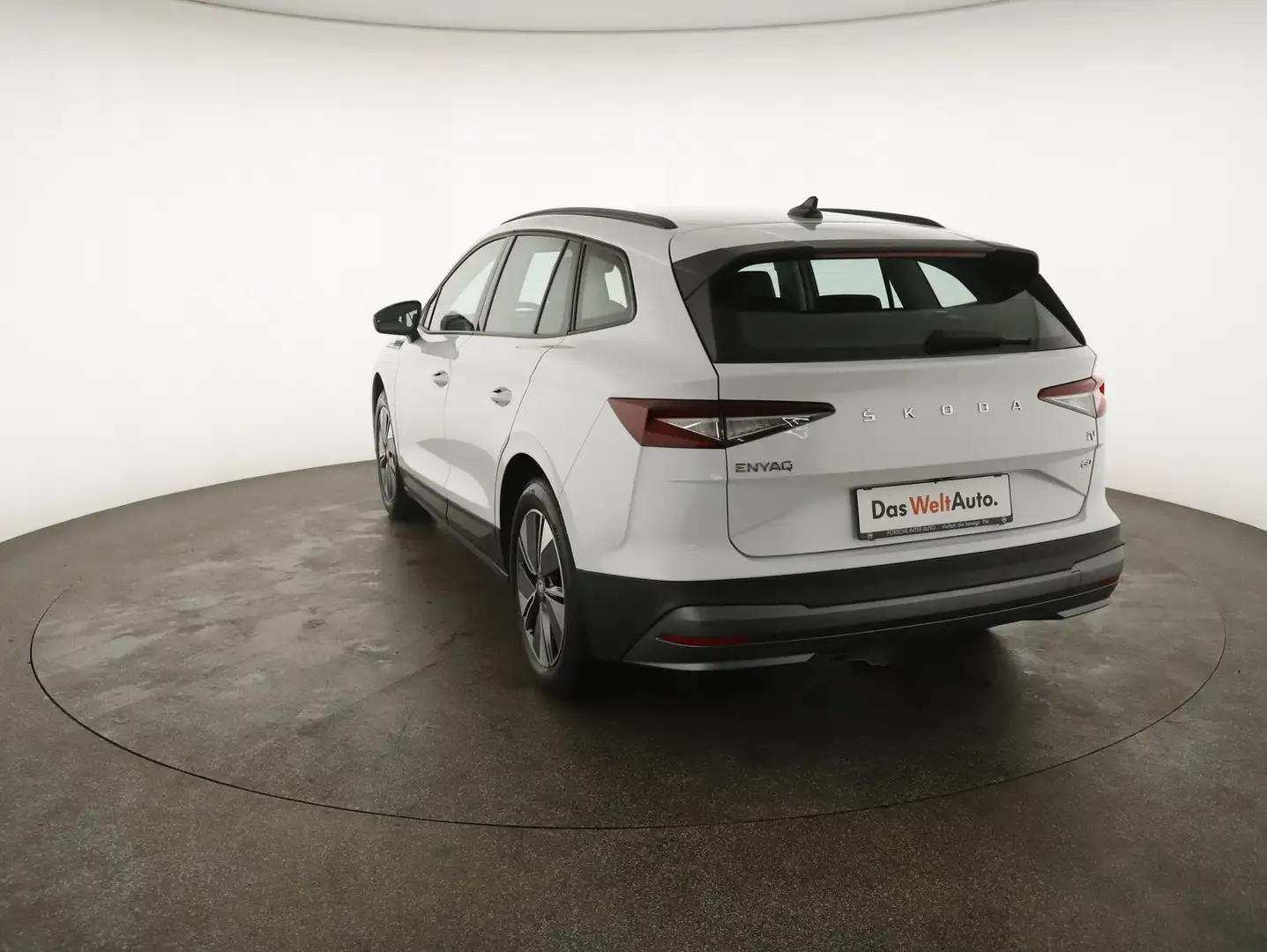Skoda Enyaq 60 Weiß - 2
