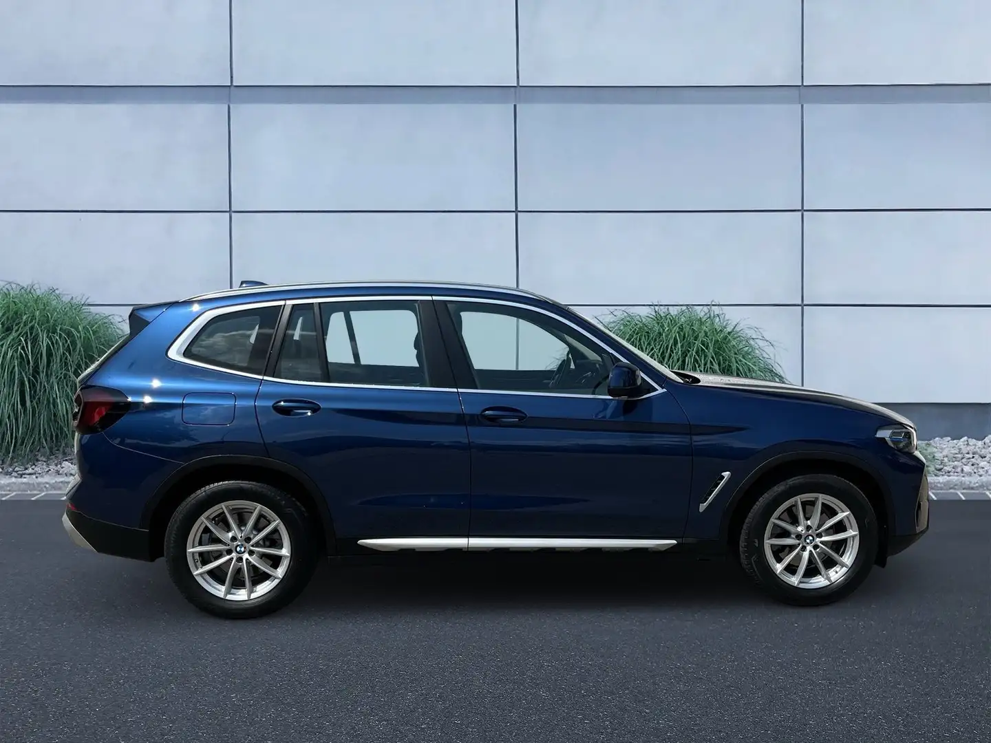 BMW X3 xDrive20d Laser Komfortzg. Shz Navi Blau - 2