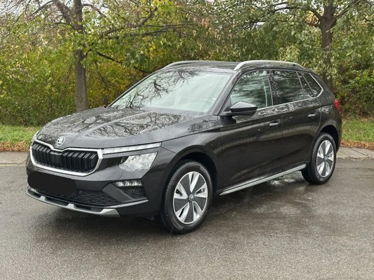 Skoda Kamiq 1.0 TSI 85kW DSG Selection LED PDC SHZ Schwarz - 2